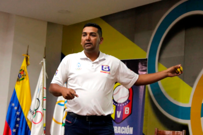 FEVEBEISBOL continua formado oficiales de Baseball5